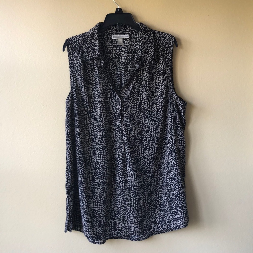 Black and Tan Patterned Tank